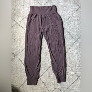 Athleta salutation joggers dusty rose S